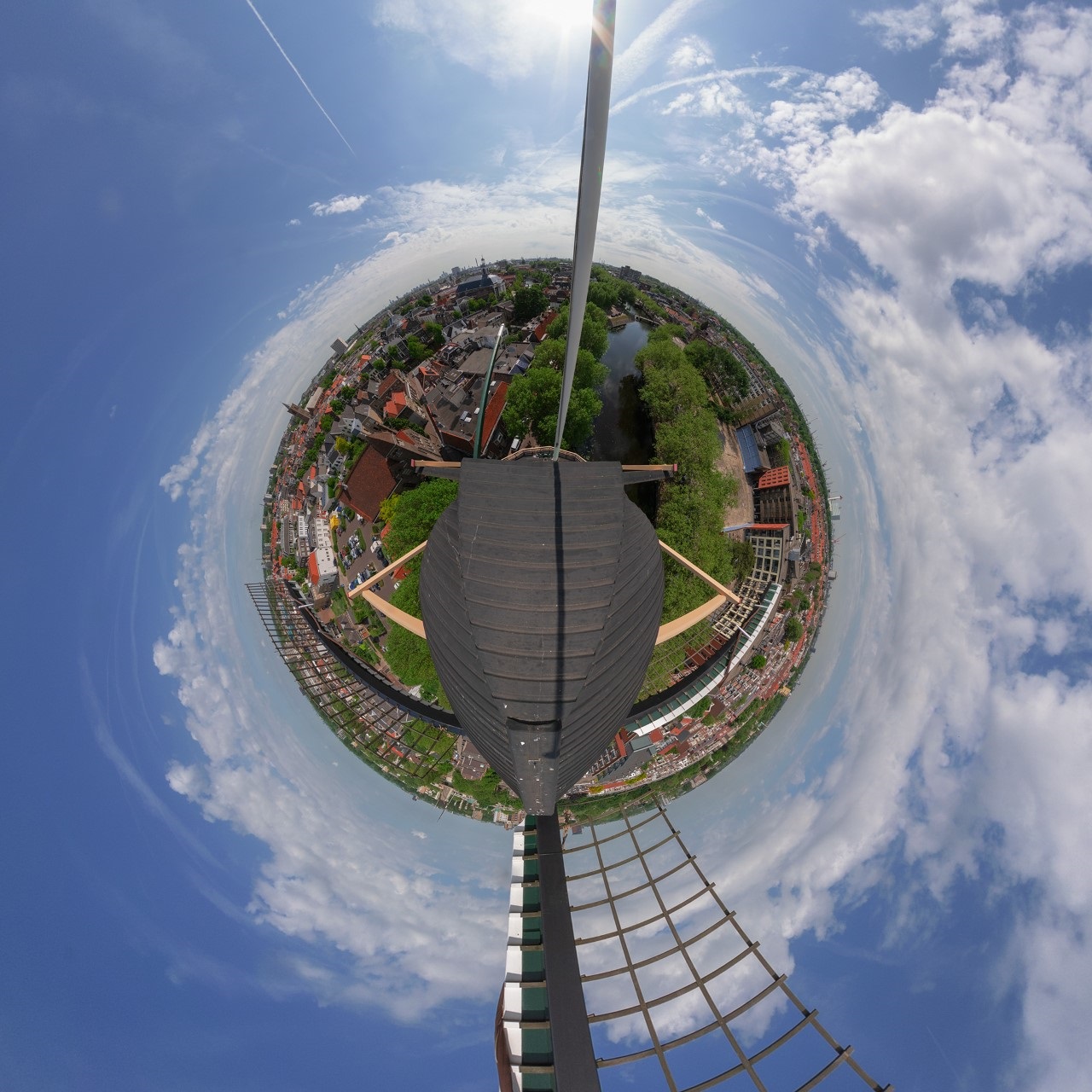 thumbnail_Aldo Hoeben -Stereographic_take2